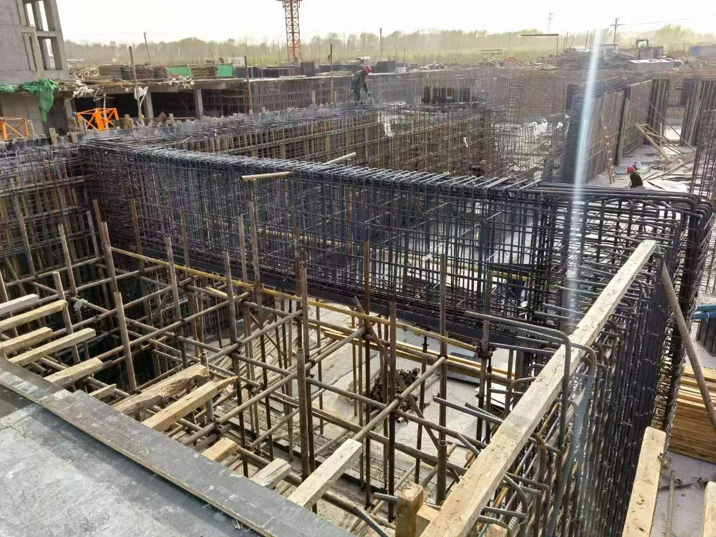 梅州建筑基础筏板施工时混凝土有哪些常见问题?